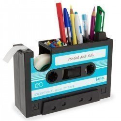 Schreibtischhelfer im Kassetten-Design