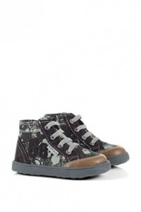 Schuhe mit Print + Zipper