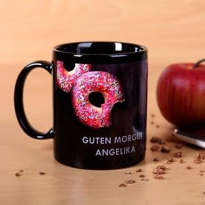 Schwarze Tasse Technik Style mit Namen