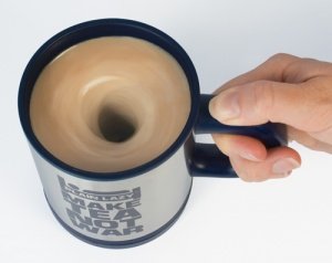 Selbstrührender Becher