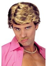 Sexy Boy mit Schnauzer