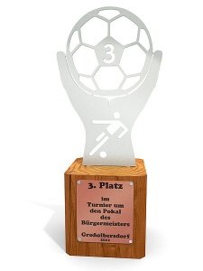 Sieger Pokal Fußball aus Edelstahl mit W