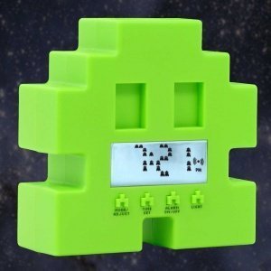 Space Alien Alarm Wecker
