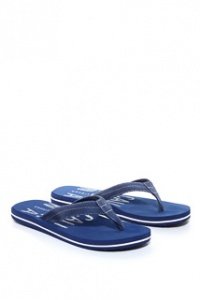 Sportlicher Slip Slop + Typo