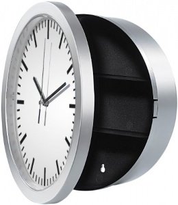 St. Leonhard Wanduhr mit Geheimfach