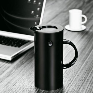 Stelton Isolierkanne 0.5L schwarz