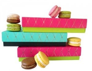 Sweet Couture frische Macarons in edler Geschenkbox Türkis