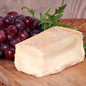 Taleggio DOP italienischer Weichkäse gan