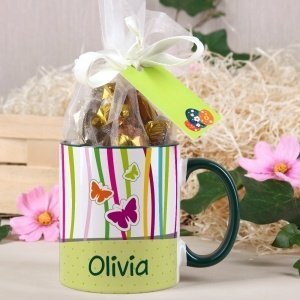 Tasse mit Schmetterlingsmotiv und Schoko