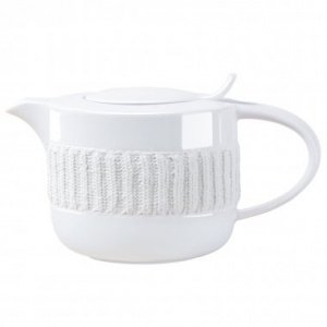 Teekanne mit Strickrelief