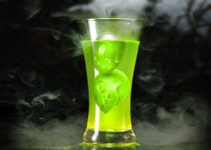 The Chiller 3D Skull Ice Mold