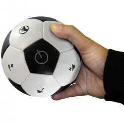 Universal-Fernbedienung in Fußballform