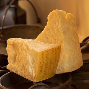 Vacche Rosse Parmigiano Reggiano D.O.P. 