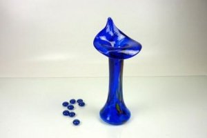 Vase schlank mit Spitzrand blau 25cm