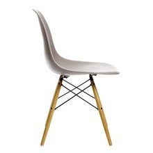 Vitra - Eames Plastic Side Chair DSW, ma
