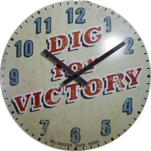 Wanduhr "DIG for VICTORY", wetterfest
