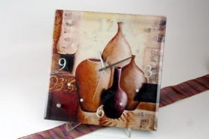 Wanduhr mit Amphoren Motiv 30x30cm