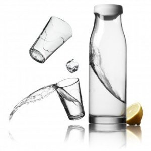 Wasserkaraffe 1L m. Deckel weiß & 2 Gläs