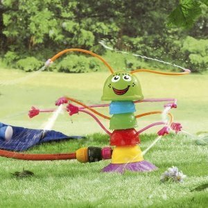 Wassersprinkler "Raupe Poppi"