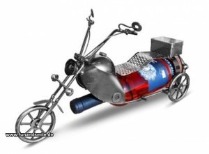 Weinflaschenhalter Motorrad