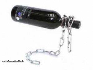 Weinflaschenhalter als Stahlkette