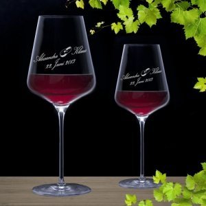 Weingläser zur Hochzeit