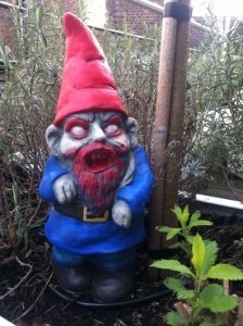 Zombie Gnome - Gartenzwerg