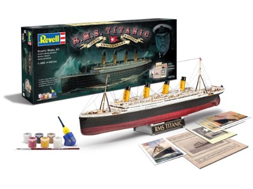 Revell Modellbausatz 05715 - Geschenkset 100 Jahre Titanic im Maßstab 1:400