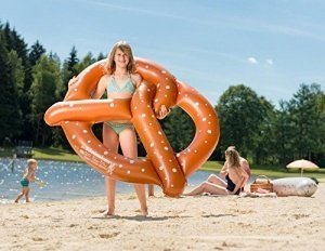 Aufblasbare Bayerische Schwimmbreze XXL