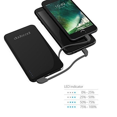 dodocool Powerbank 5000mAh, Externer Akku mit Lightning und USB Kabel, Handy Tragbar Ladegerät für