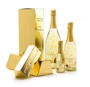 Extravaganter Goldsekt
