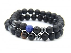 GOOD.designs Chakra Energie-Armband aus Onyx-Lava-Natursteinen, Weltkugel (Blau)