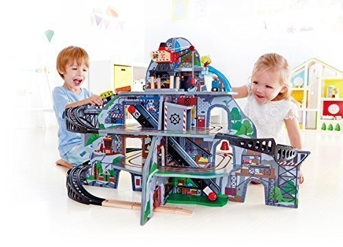 Hape E3753 Kleinkindspielzeug "Riesige Bergmine"