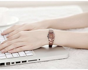 Oozoo Damen-Armbanduhr Analog Quarz Leder C7372
