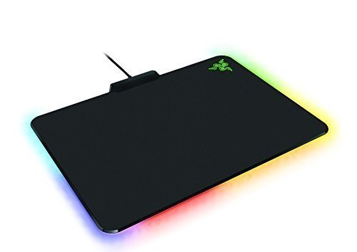 Razer Firefly Cloth Edition Gaming Mouse Mat (mit RGB Chroma Beleuchtung, Mauspad mit Stoffoberfläc