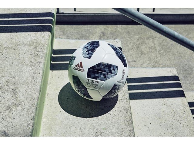 adidas Herren Fifa WM Offizieller Spielball Ball Telstar 18