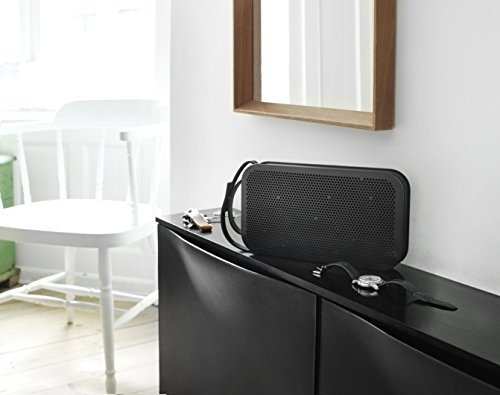 Bang & Olufsen Play BeoPlay A2 portabler Bluetooth Lautsprecher (24h Akku, 15 Watt) Schwarz