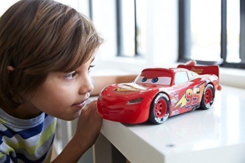 Mattel Disney Cars FDW13 - Cars 3 Sprechender Rennheld Lightning McQueen Fahrzeug