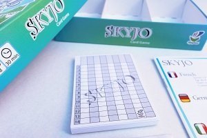 SKYJO, von Magilano - Das unterhaltsame Kartenspiel für Jung und Alt. Das ideale Gesellschaftsspiel