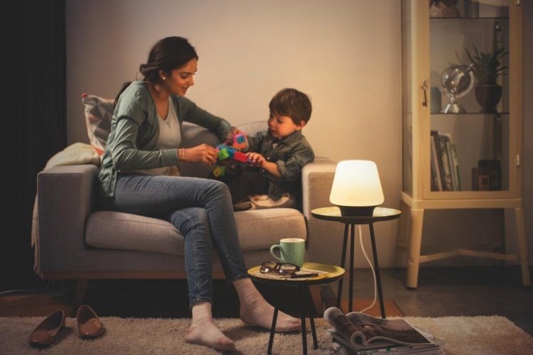 Philips Hue LED Tischleuchte Wellness inkl. Dimmschalter, dimmbar, alle Weißschattierungen, steuerb