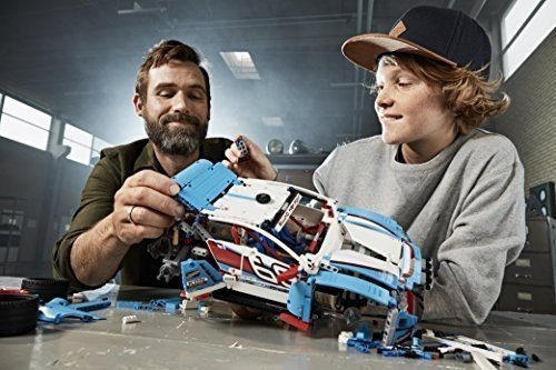 LEGO Technic Rallyeauto 42077 Set für geübte Baumeister