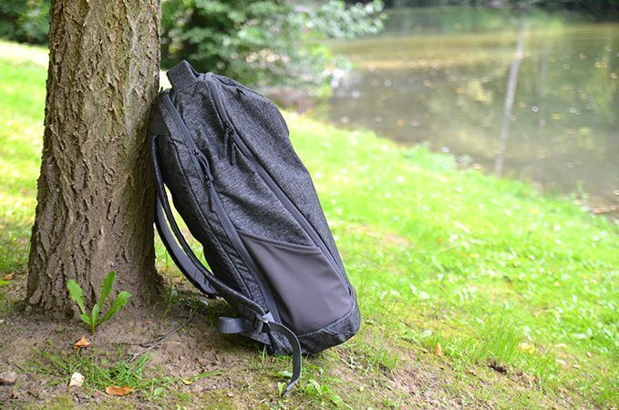 Seitlich macht der Arcido Faroe eine schlanke Figur