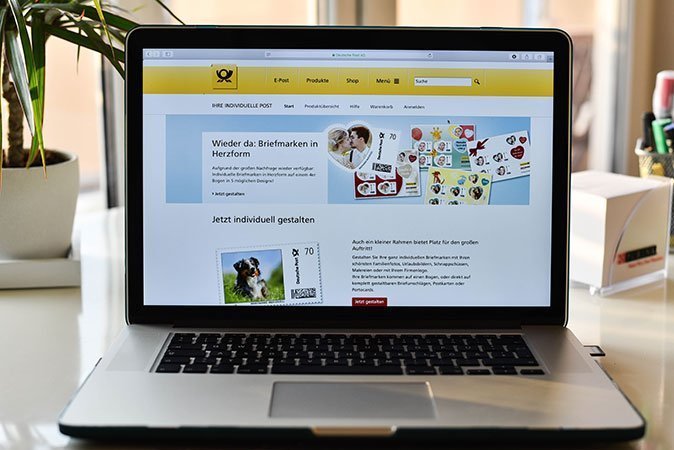 Einfach über den Laptop  oder Rechner zu bestellen und ein paar Tage später ist Ihr Produkt bereits da.