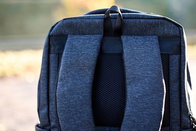 Die gut gepolsterten Träger bieten einen angenehmen Tragekomfort.