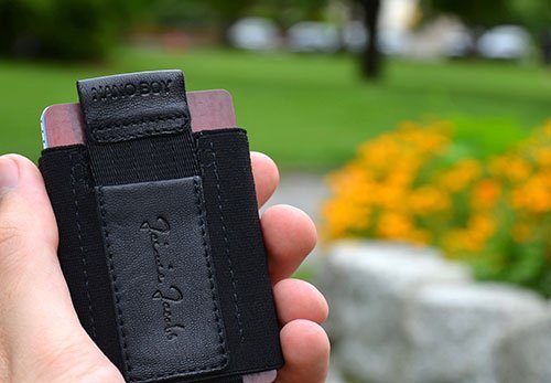 Der Nano Boy liegt gut in der Hand