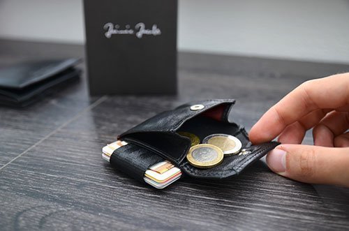 Das Münzfach bietet Platz für bis zu acht Münzen