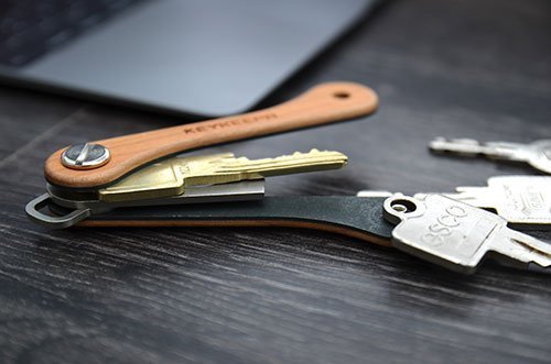 Die Schlüssel können einfach in den Keykeepa eingelegt werden
