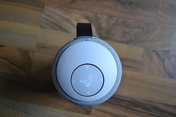 Das Touch-Bedienfeld leuchtet. So kann man auch in dunkleren Umgebungen den ZIPP Mini bedienen.