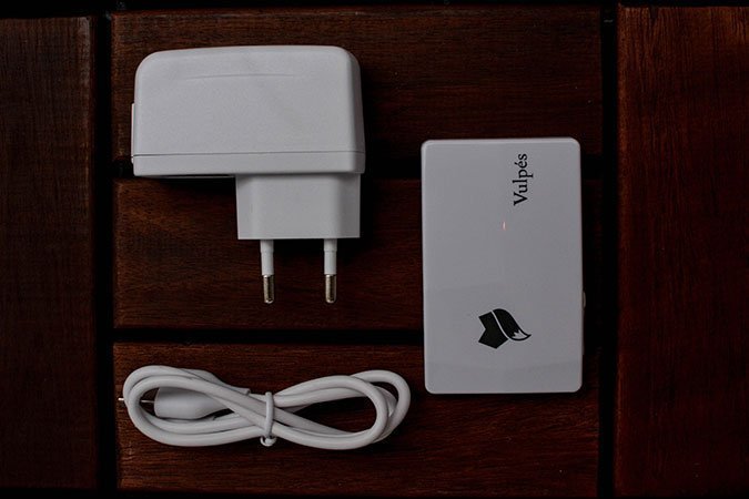 Perfekt ausgestattet: Zum Laden des Akkus ist alles vorhanden.