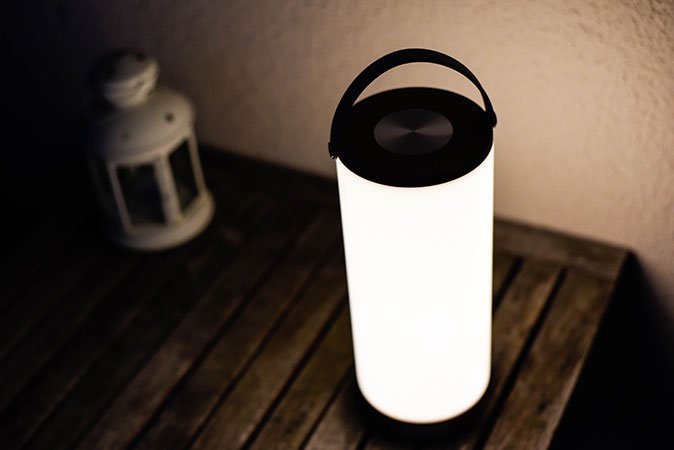 Vor allem auf dem Balkon oder im Garten macht sie viel her: Ein schönes Geschenk für Jedermann.